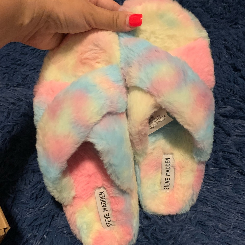 Steve Madden fur slides